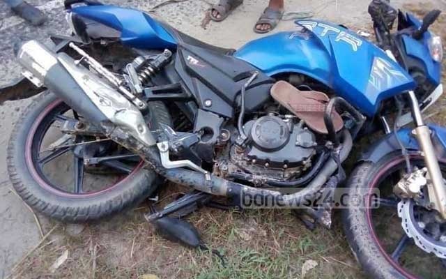 কুষ্টিয়ায় ট্রাকে বাইকের ধাক্কা, নিহত ২