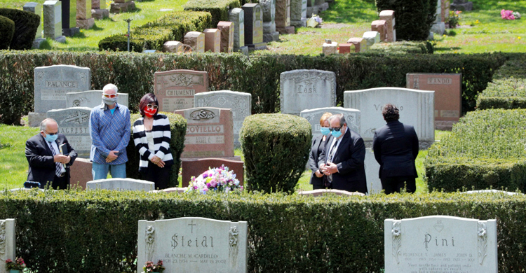 বিশ্বে করোনায় একদিনে সর্বোচ্চ মৃত্যু