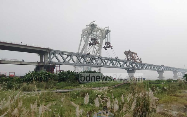 পদ্মাসেতুতে ৩৮তম স্প্যান, পৌনে ৬ কিলোমিটার দৃশ্যমান